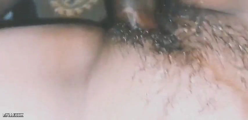 When my husband was not at home, he removed his pussy water from Devar