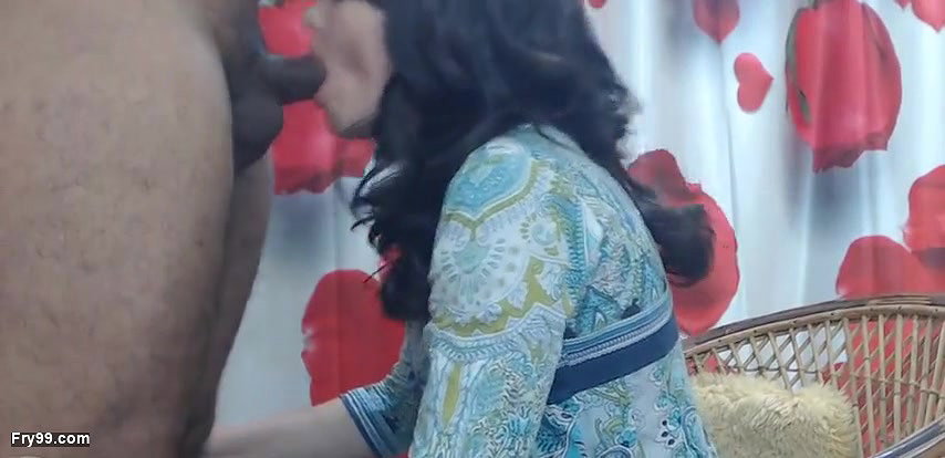 Dick ends up in the mouth with a rich blowjob