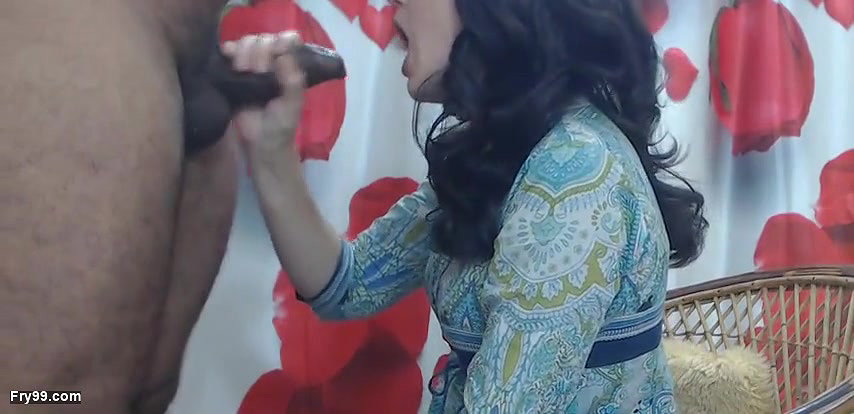 Dick ends up in the mouth with a rich blowjob