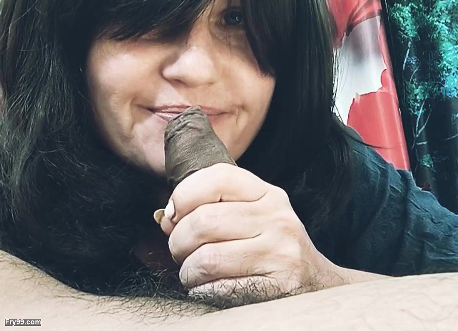 Using my slave in the bed