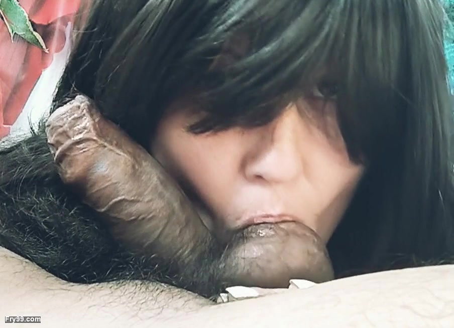 Using my slave in the bed