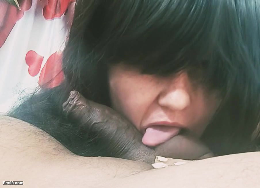 Sex hungry Slut Wife blowjob action