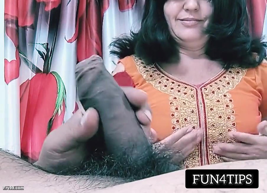 Seduced hot young milf for sex
