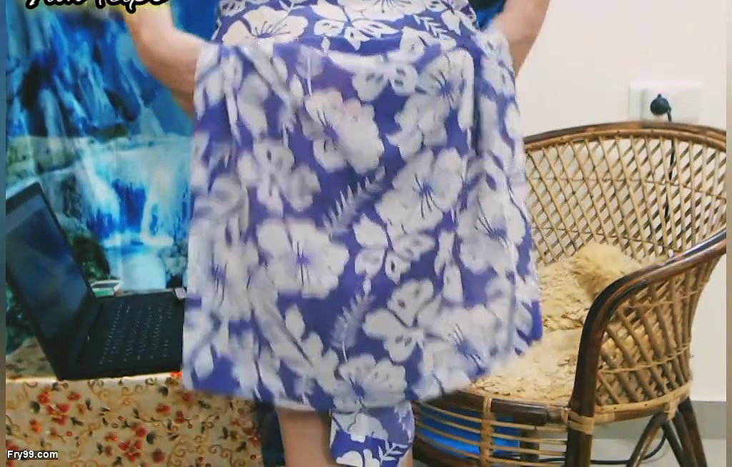 Act For Tips -webcam model