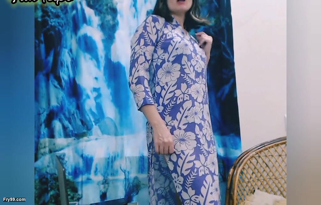 Act For Tips -webcam model