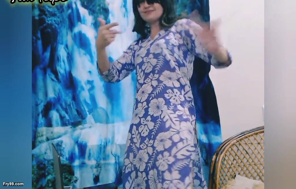 Act For Tips -webcam model