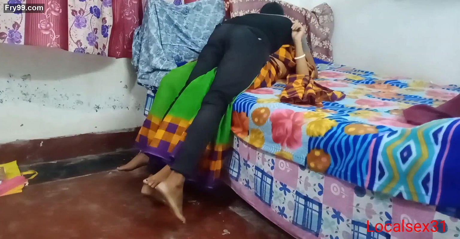 Green saree Indian Desi Village Bengali Mom Fuck