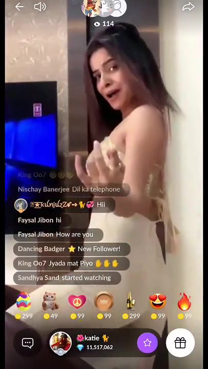 Famous Insta Model Riyanshi Latest Exclusive Seductive Premium Tangolive