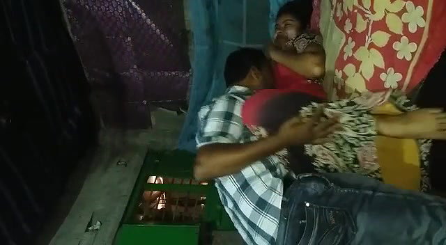 Beautiful bhabhi having with devar