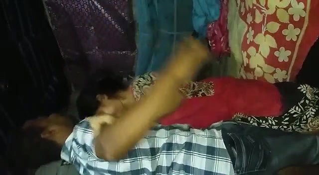 Beautiful bhabhi having with devar