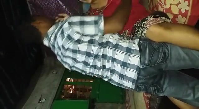 Beautiful bhabhi having with devar