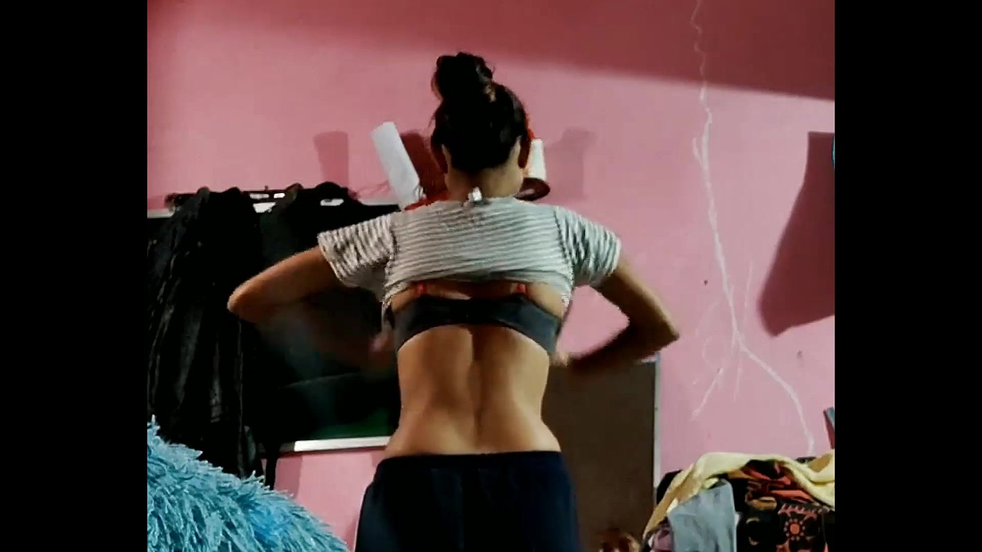 desi girl filmed naked while changing