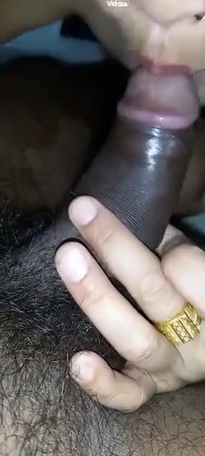 Desi Bhabhi Give  Blowjob