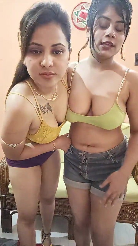 Two hotties showing deep cleavage