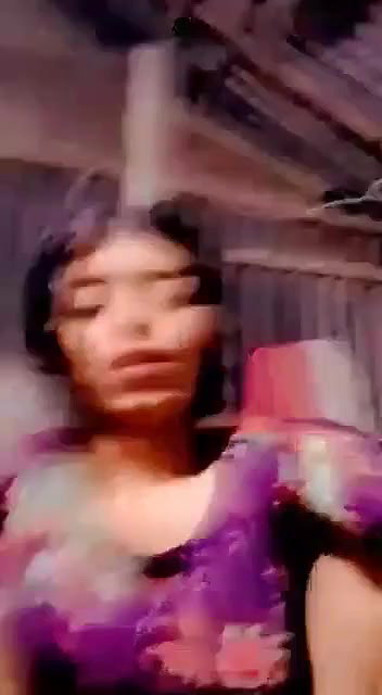 Beautiful Village Girl Showing Pussy