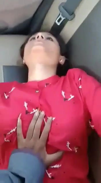 Desi cute bhabi nice pussy show and fucking on car