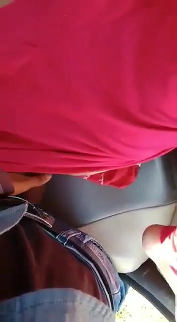 Desi cute bhabi nice pussy show and fucking on car