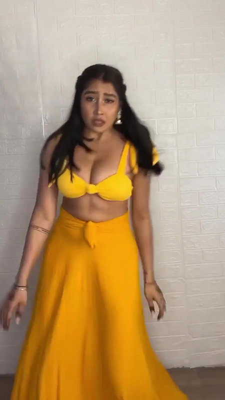 Sofia Ansari Sexy In Yellow Hot
