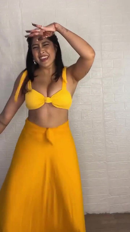 Sofia Ansari Sexy In Yellow Hot