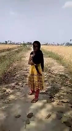 Desi lover caught outdoor