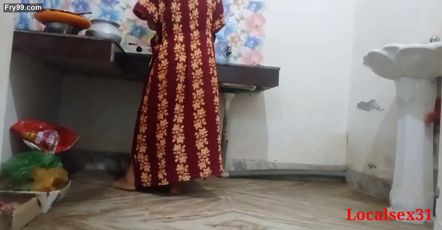 Desi Village Bhabi Sex In kitchen with Husband