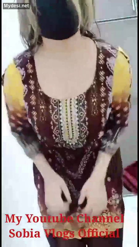 Sobia Pussy Cum Discharge While Talking With BF On Cam(Special Made Clip For Bf)