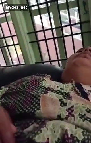 Desi sexy aunty nice pussy