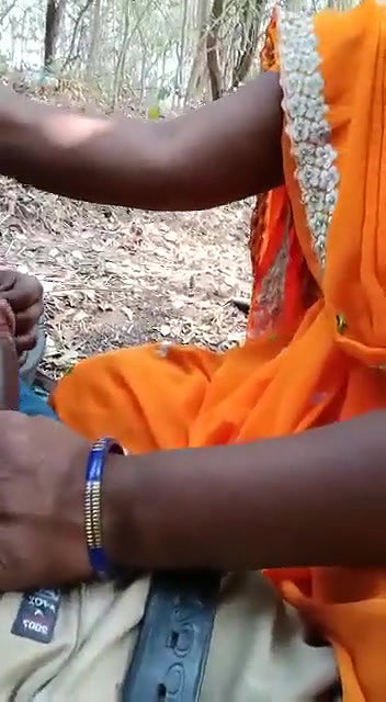 Malli aunt Giving Blowjob Outdoors