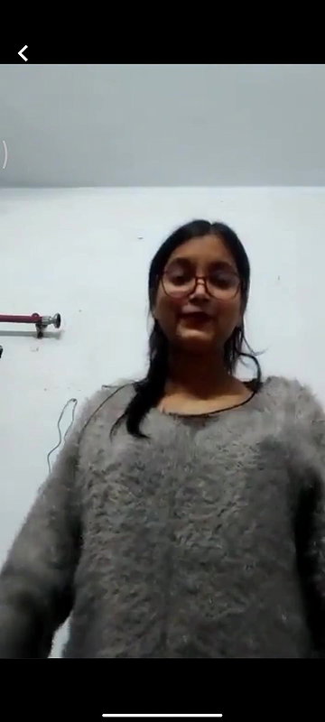 Sexy Desi Girl Showing Boobs Sexy Desi Girl Showing Boobs