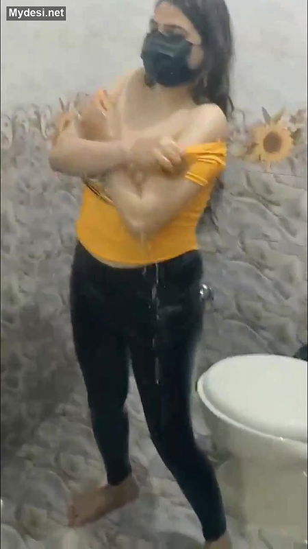 Tip Tip Barsa Pani Sobia Latest Strip Tease Dirty Talk Cam Girl