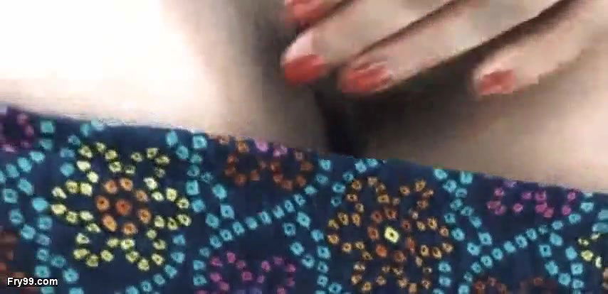 Sexy Muslim woman showing his big titts and rubbing his tight pussy