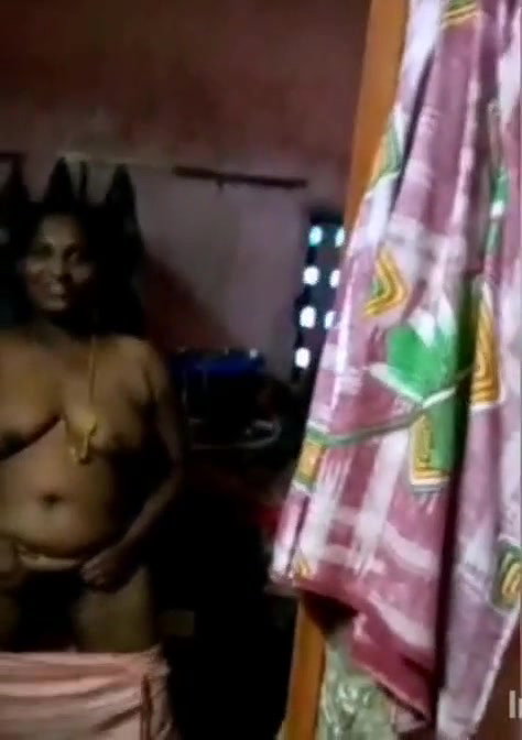 Tamil Wife Showing Nude Body