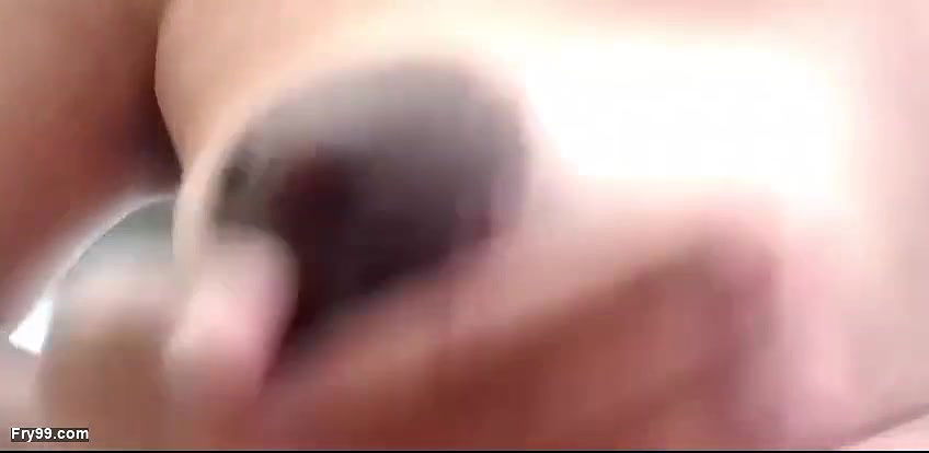 Pakistani girl showing her big pussy and getting her torn pussy while massaging