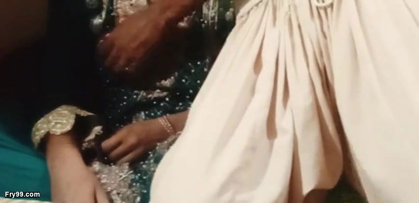 pakistani couple out door public sex in village fields S1 Episode 4