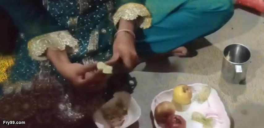 pakistani couple out door public sex in village fields S1 Episode 4