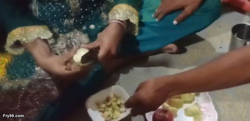 pakistani couple out door public sex in village fields S1 Episode 4