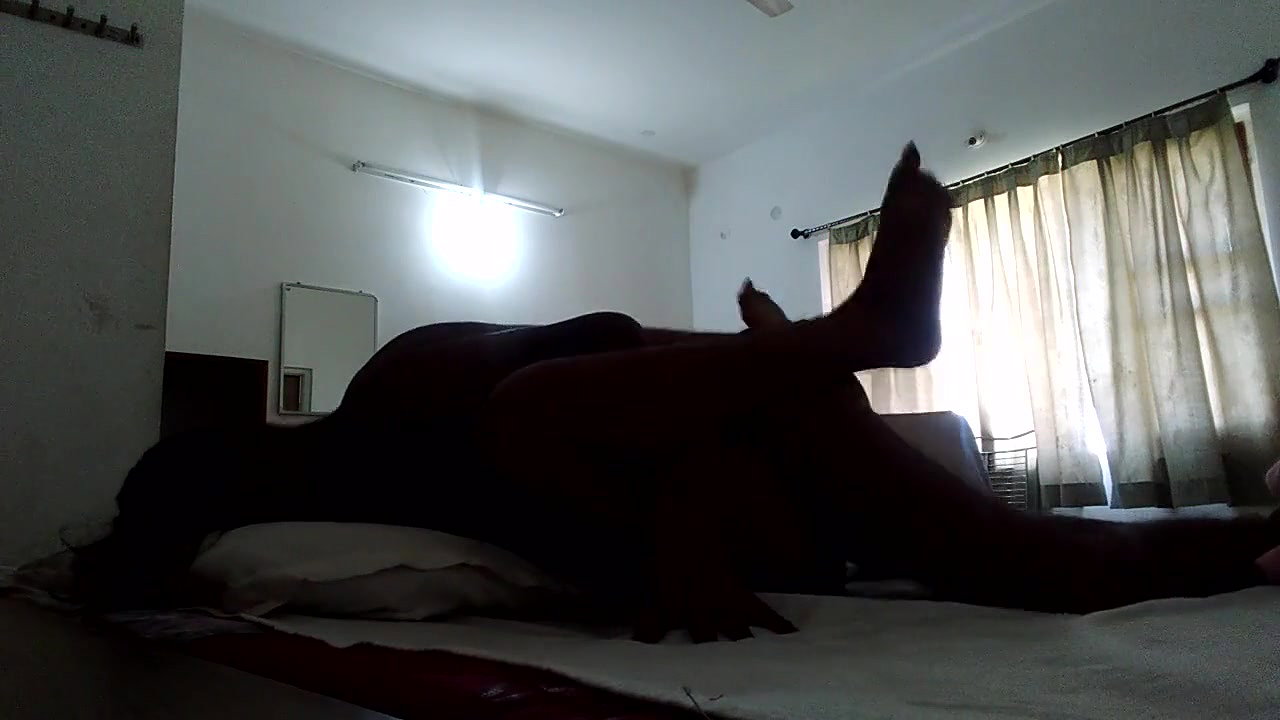 Desi Young Lover Fucking in Hotelroom