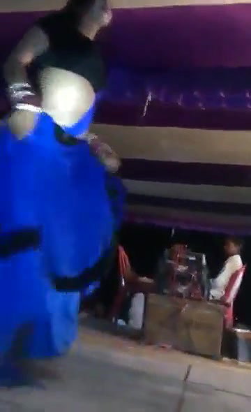 Bhojpuri vulgar dance