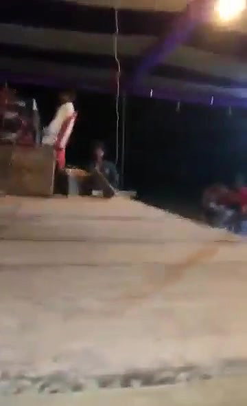Bhojpuri vulgar dance