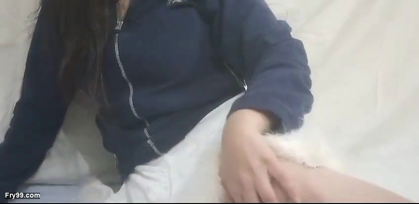 Hungry wife need someone by sehar