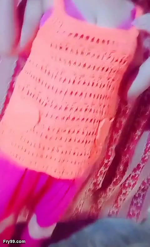 Hot and sweet girl available and guys support me I am very hot girl and I need hot boys and I need a very sweet girls and hottie