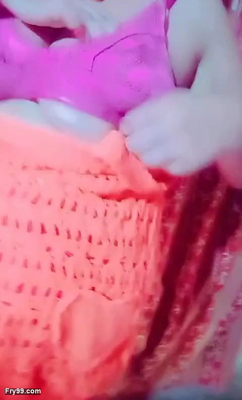 Hot and sweet girl available and guys support me I am very hot girl and I need hot boys and I need a very sweet girls and hottie