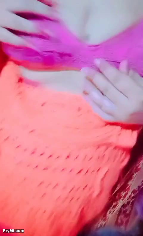 Hot and sweet girl available and guys support me I am very hot girl and I need hot boys and I need a very sweet girls and hottie