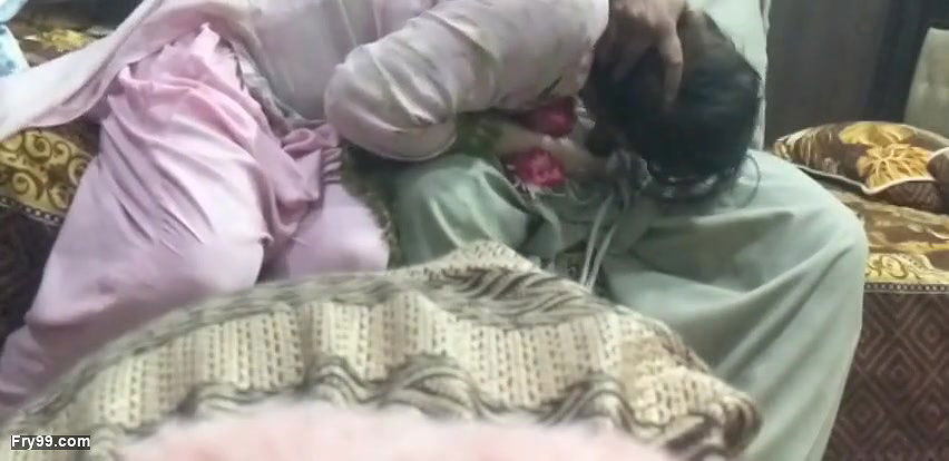 Hay ma mer gai teacher ny student ko saza di indian sex clear hindi audio