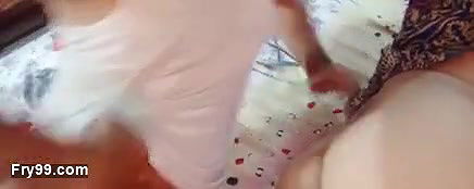 Girl friend k Sath sex krty hwe gannd mar di