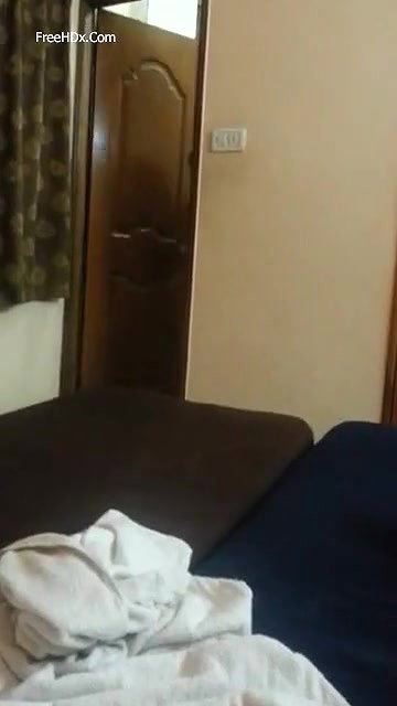 Girlfriend nude captured, while she talking on photo