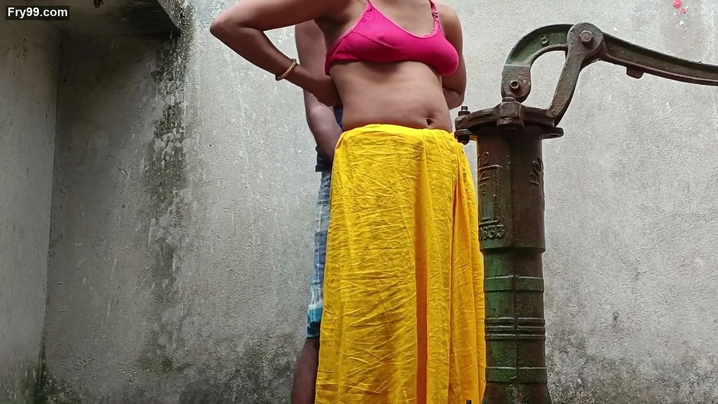 Hot Sexy Riya Ki Nahane Ki Video