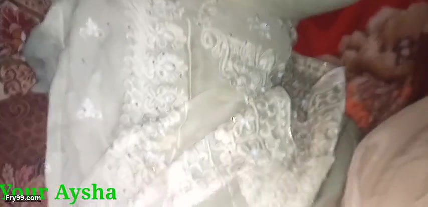 Desi wife cheats with husband when husband not at home