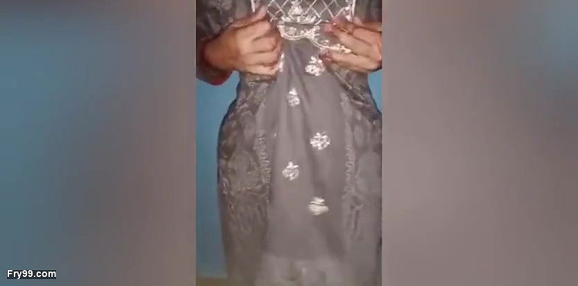 Desi paki bhabhi big Buble boobs choot phar di