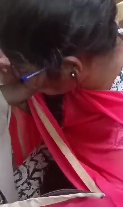 Desi cute girl suck her bf dick